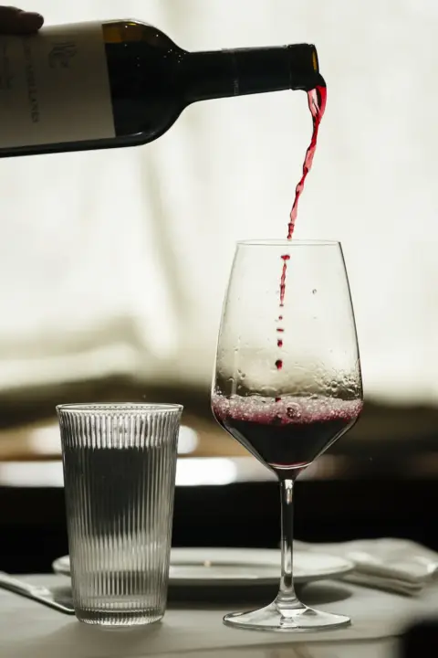 Vino tinto en El Zaguán Úbeda